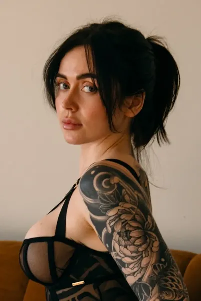 Nikky 🖤 - Onlyfans