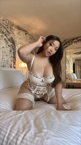 Numi R - Onlyfans