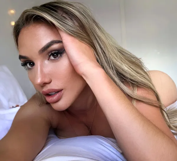 Shania Perrett - Onlyfans